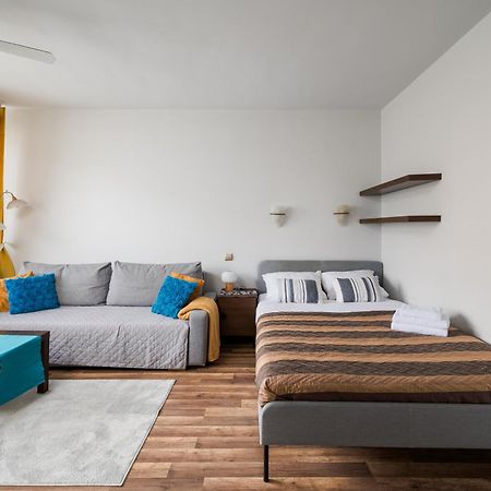 Stay With Friends In Warsaw Apartment Esterno foto